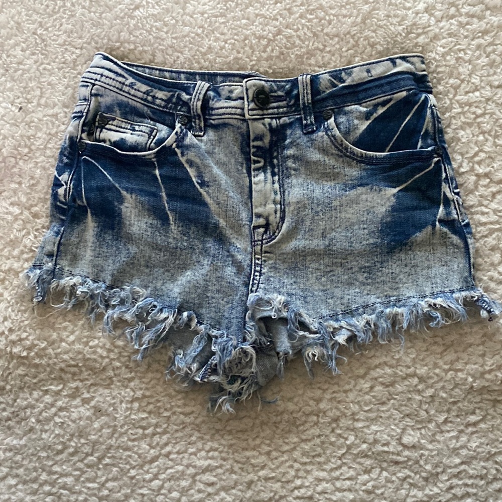 Short shorts sneak peek size Small